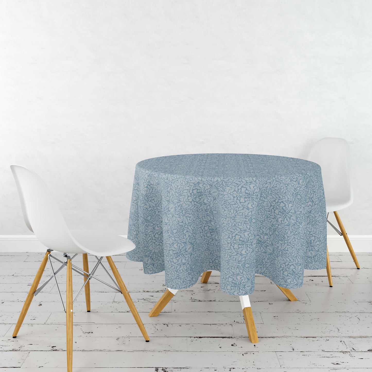 Wipe clean tablecloth 132cm diameter - Acorn Blue