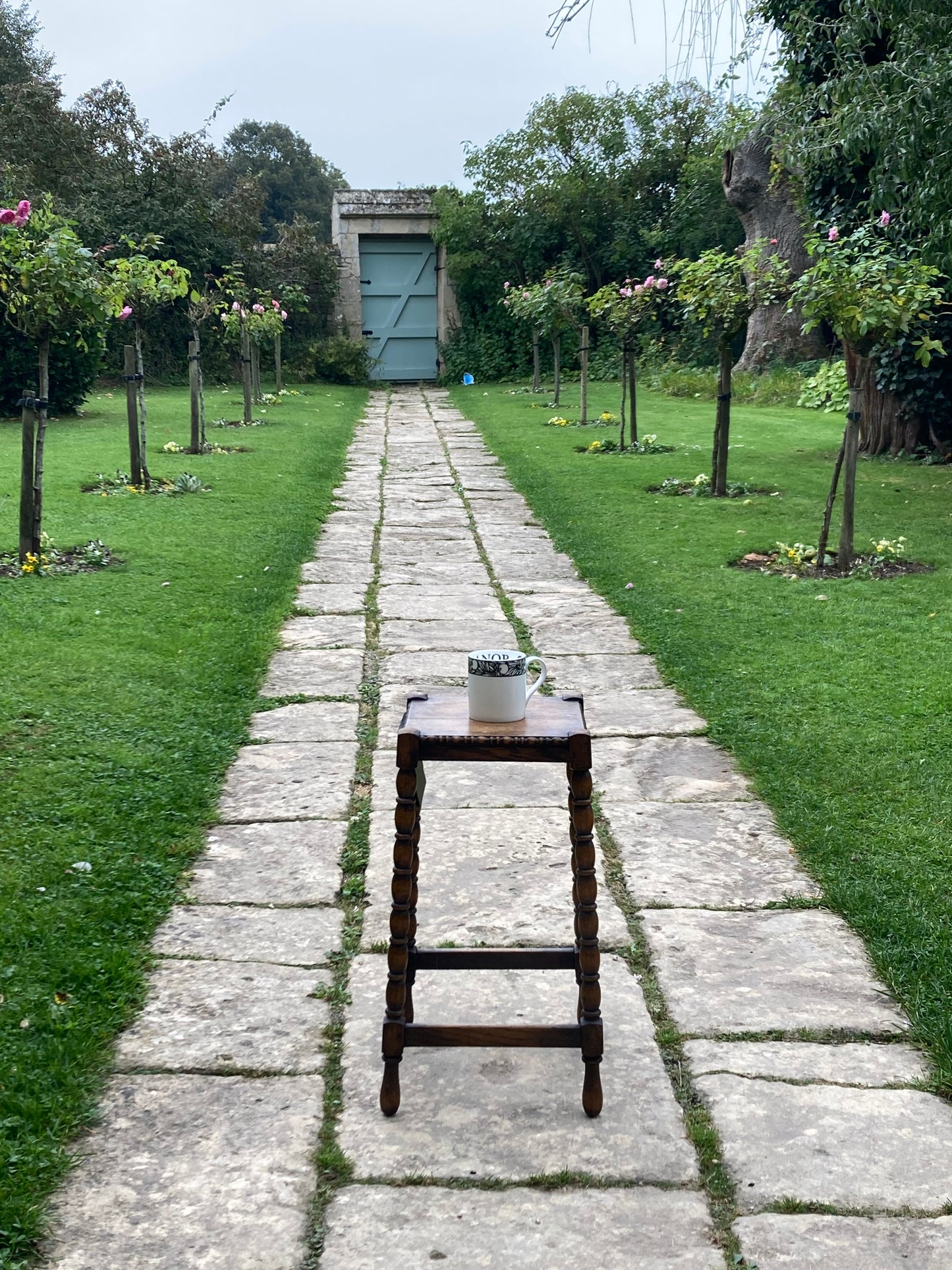 Kelmscott Manor China Mug