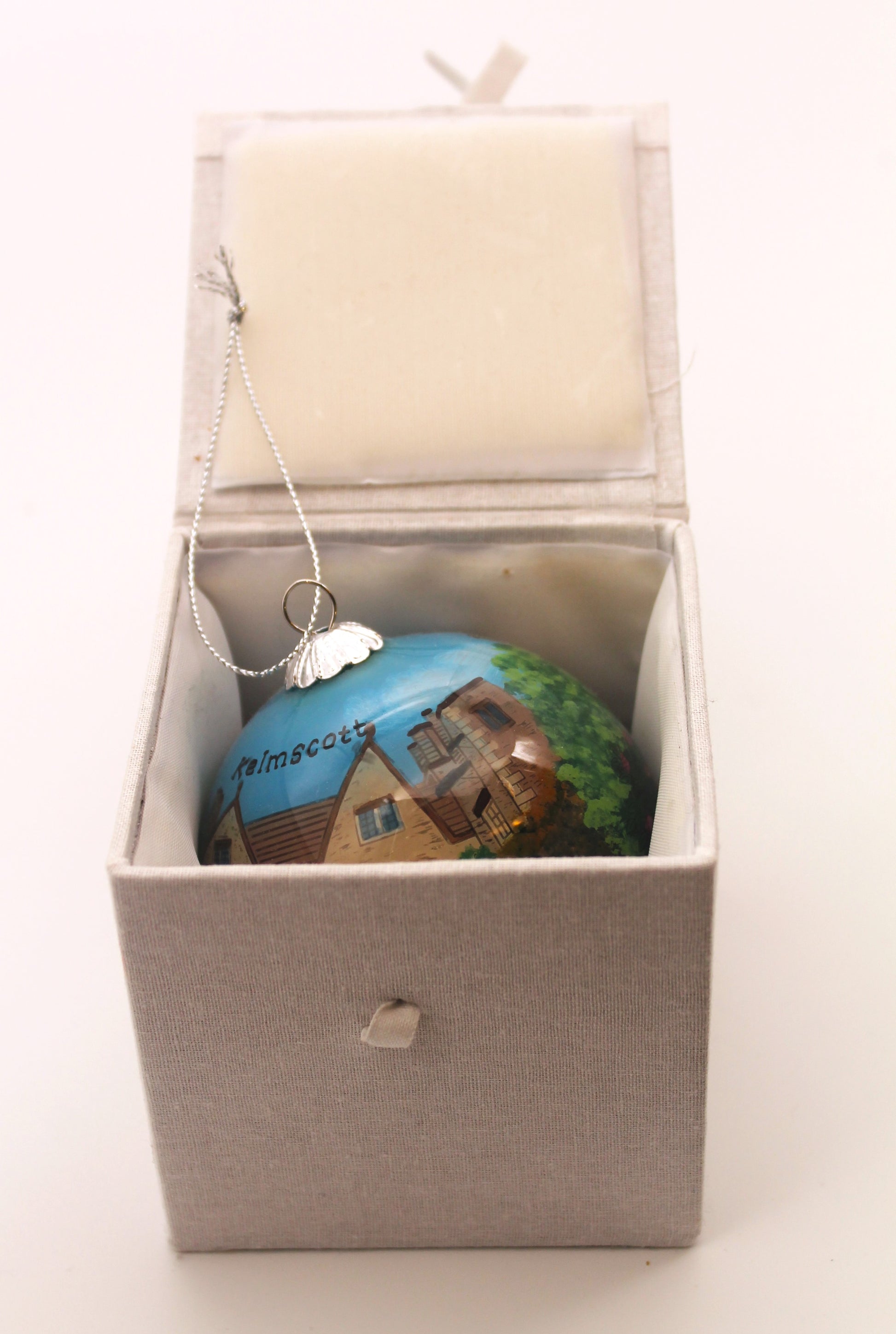Glass bauble