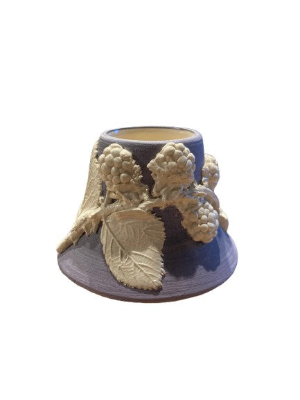 Kelmscott Leaves - small bramble candle holder - AP61